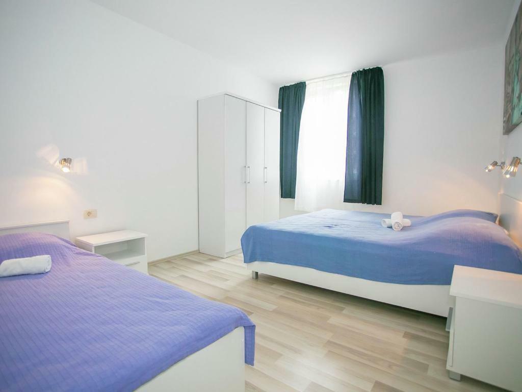 Sesar Apartments Krk - No. 3 Cvita Krk Town Kültér fotó